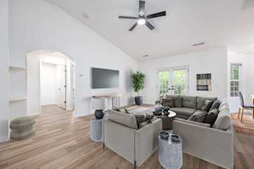 305 E 650 Ivins, UT 84738 home for sale, MLS#25-263779 - Erika Rogers Photo 2