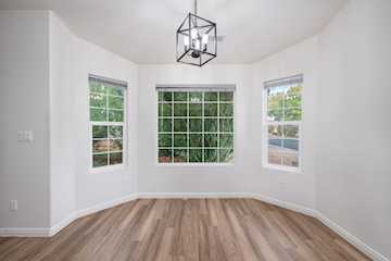 305 E 650 Ivins, UT 84738 home for sale, MLS#25-263779 - Erika Rogers Photo 5