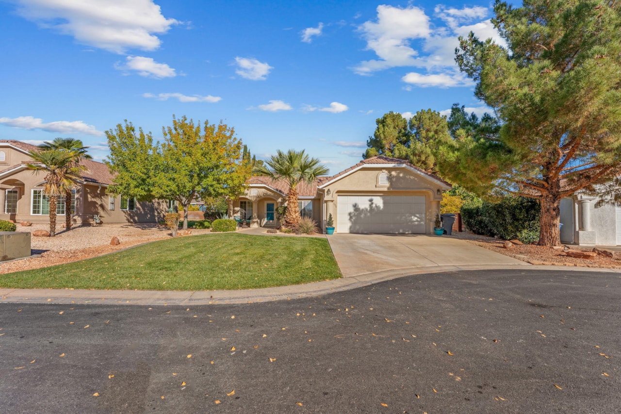 375 E 615  S Ivins, UT 84738 home for sale, MLS#25-267705 - Erika Rogers Photo 4