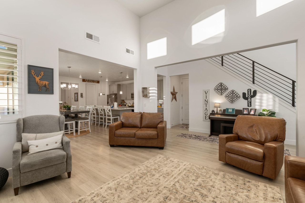 756 W Owen DR St George, UT 84790 home for sale, MLS#25-267708 - Erika Rogers Photo 8