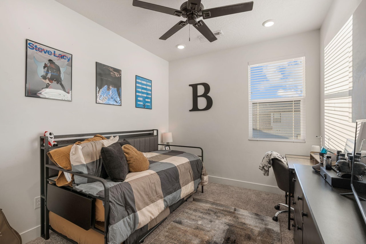 756 W Owen DR St George, UT 84790 home for sale, MLS#25-267708 - Erika Rogers Photo 30