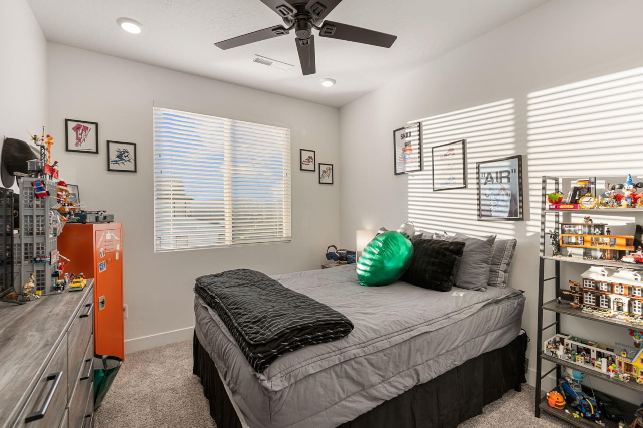 756 W Owen DR St George, UT 84790 home for sale, MLS#25-267708 - Erika Rogers Photo 32