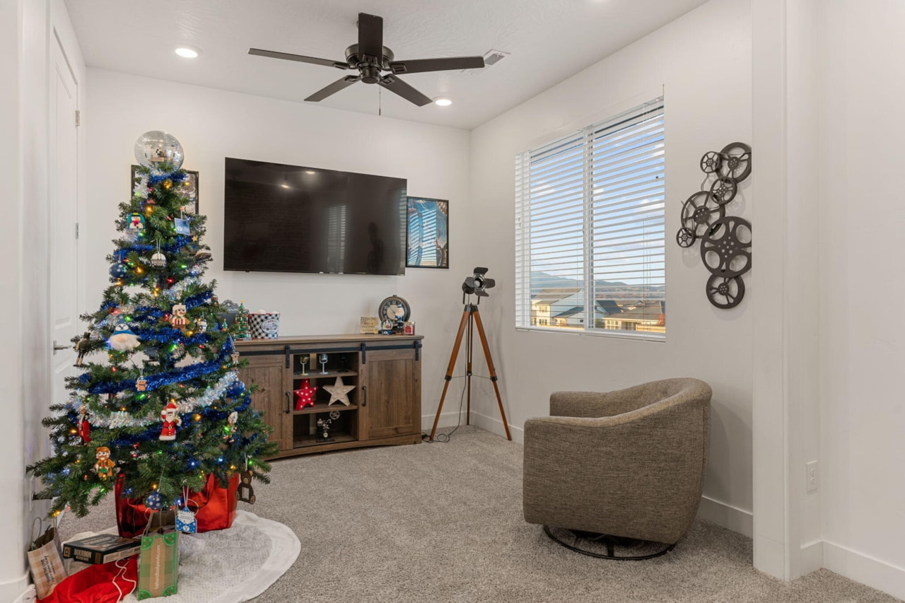 756 W Owen DR St George, UT 84790 home for sale, MLS#25-267708 - Erika Rogers Photo 37