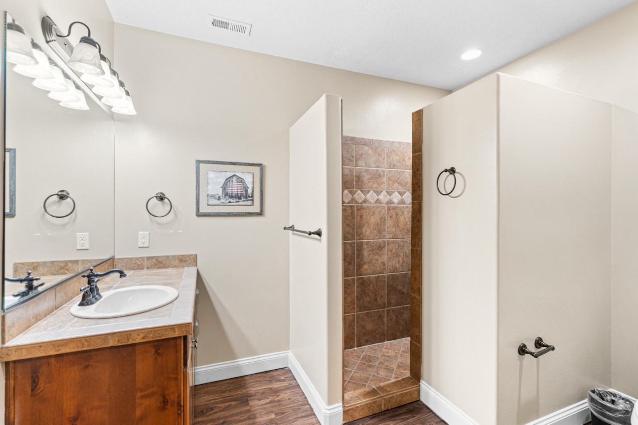 1839 E Boulder Springs CIR St George, UT 84790 home for sale, MLS#25-267724 - Erika Rogers Photo 31