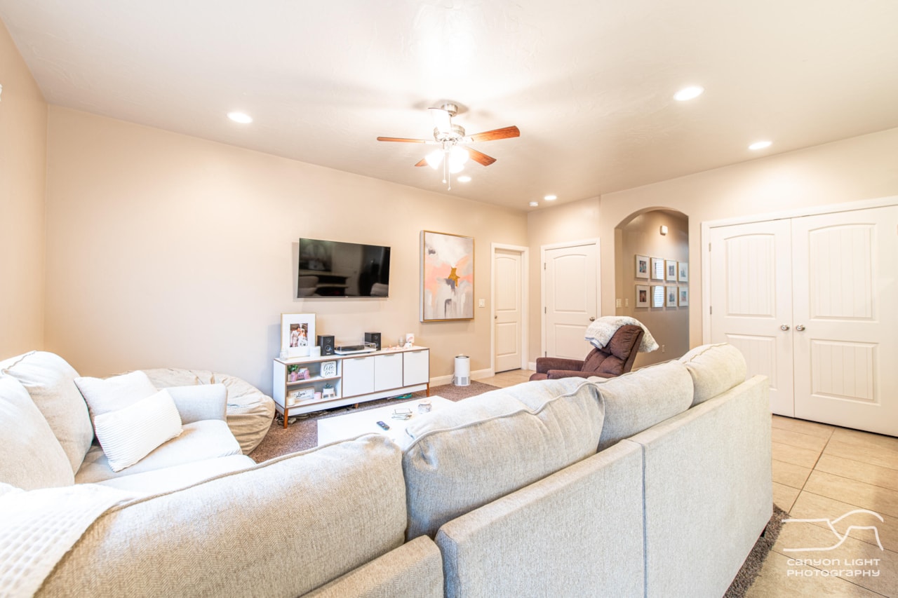 3422 W 90  N Hurricane, UT 84737 home for sale, MLS#26-267784 - Erika Rogers Photo 7