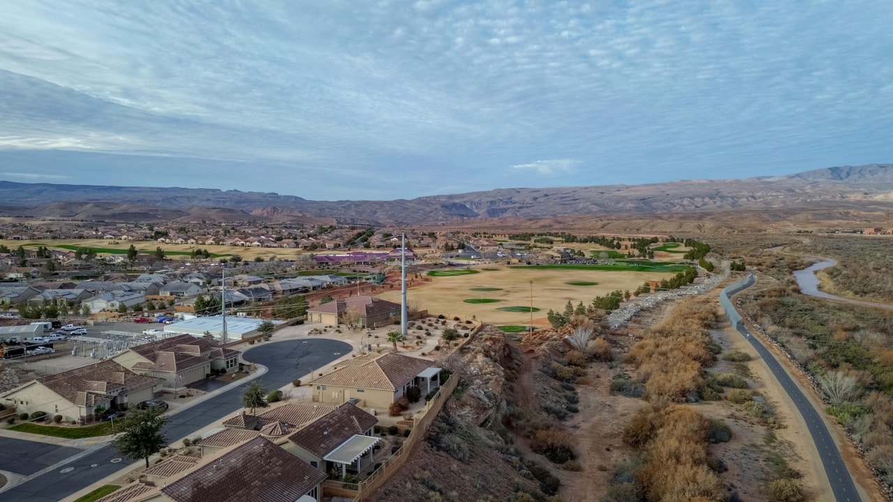 1334 W Ambassador DR St George, UT 84790 home for sale, MLS#26-267793 - Erika Rogers Photo 33