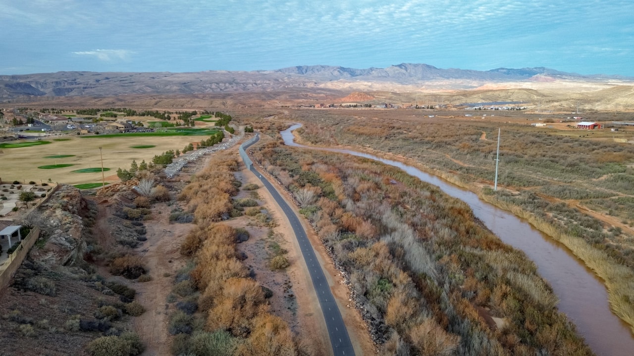 1334 W Ambassador DR St George, UT 84790 home for sale, MLS#26-267793 - Erika Rogers Photo 34