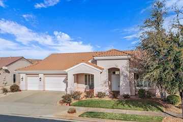 4507 S Ironwood DR St George, UT 84790 home for sale, MLS#26-267813 - Erika Rogers Photo 3