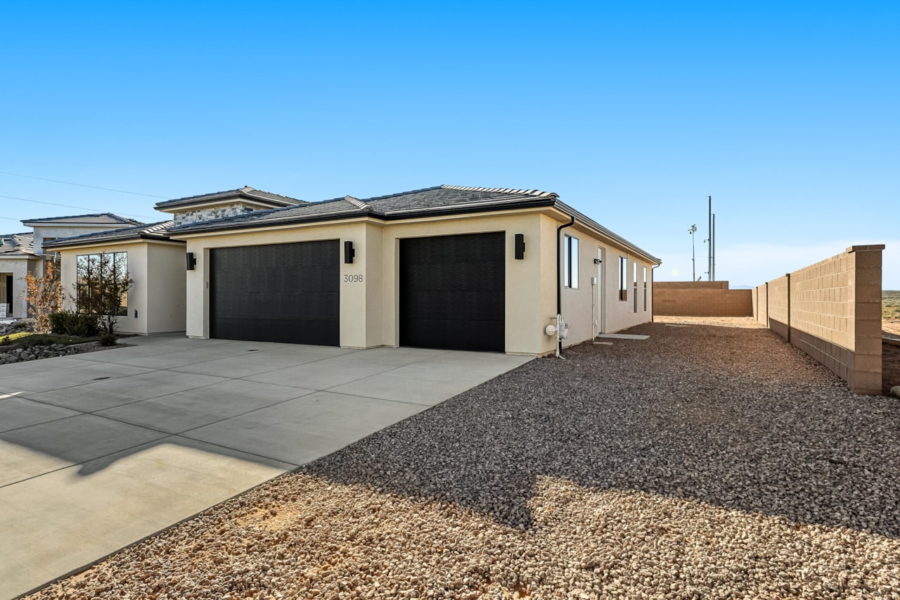 3098 S 4850  W #Lot 5 Hurricane, UT 84737 home for sale, MLS#26-267821 - Erika Rogers Photo 2