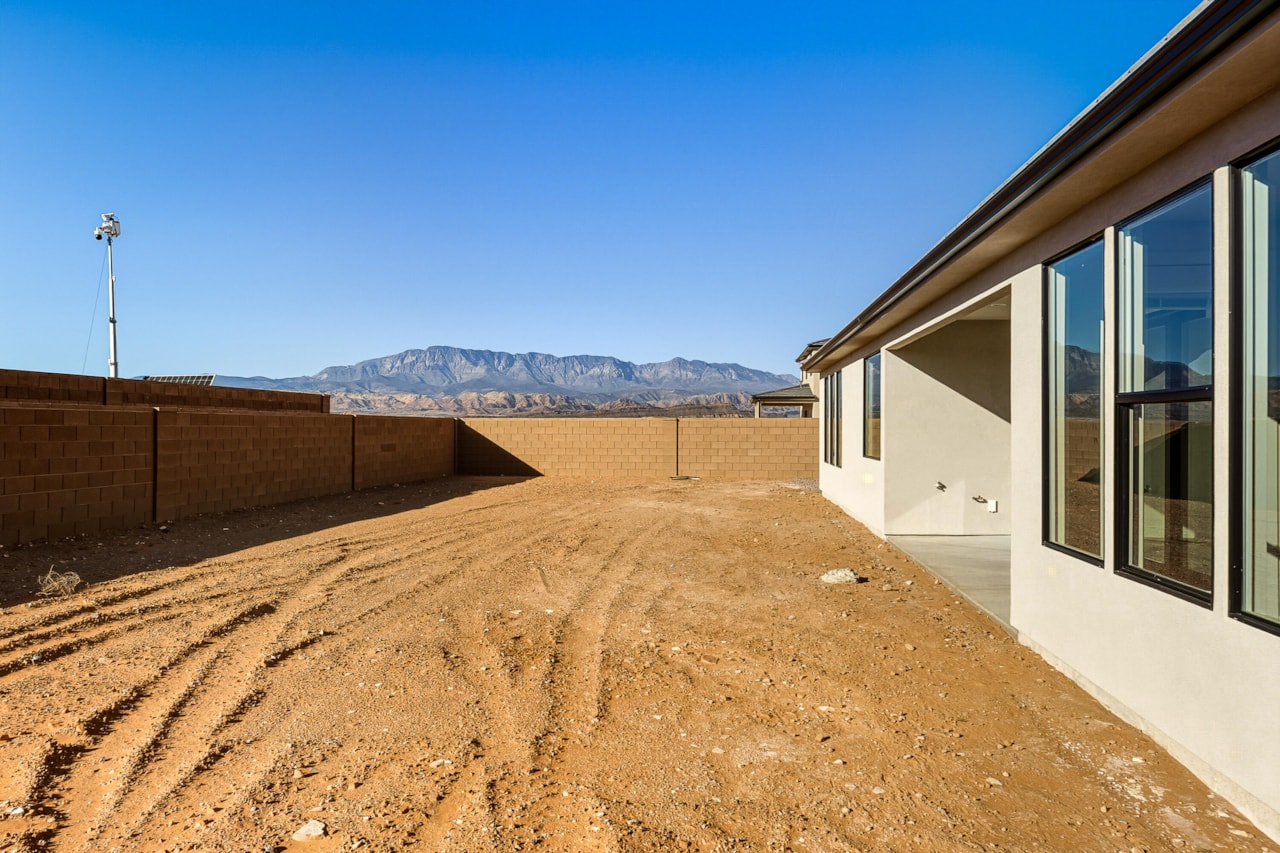 3098 S 4850  W #Lot 5 Hurricane, UT 84737 home for sale, MLS#26-267821 - Erika Rogers Photo 22